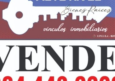 CASA EN ZONA RESIDENCIAL